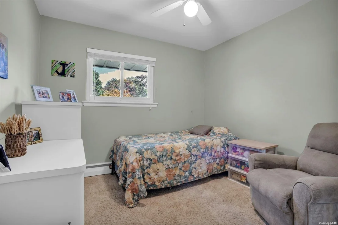 Photo of 24 W Lane Drive