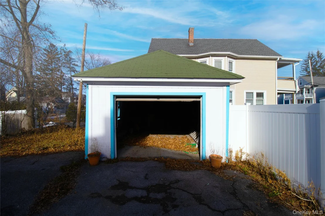 Photo of 409 Baker Street