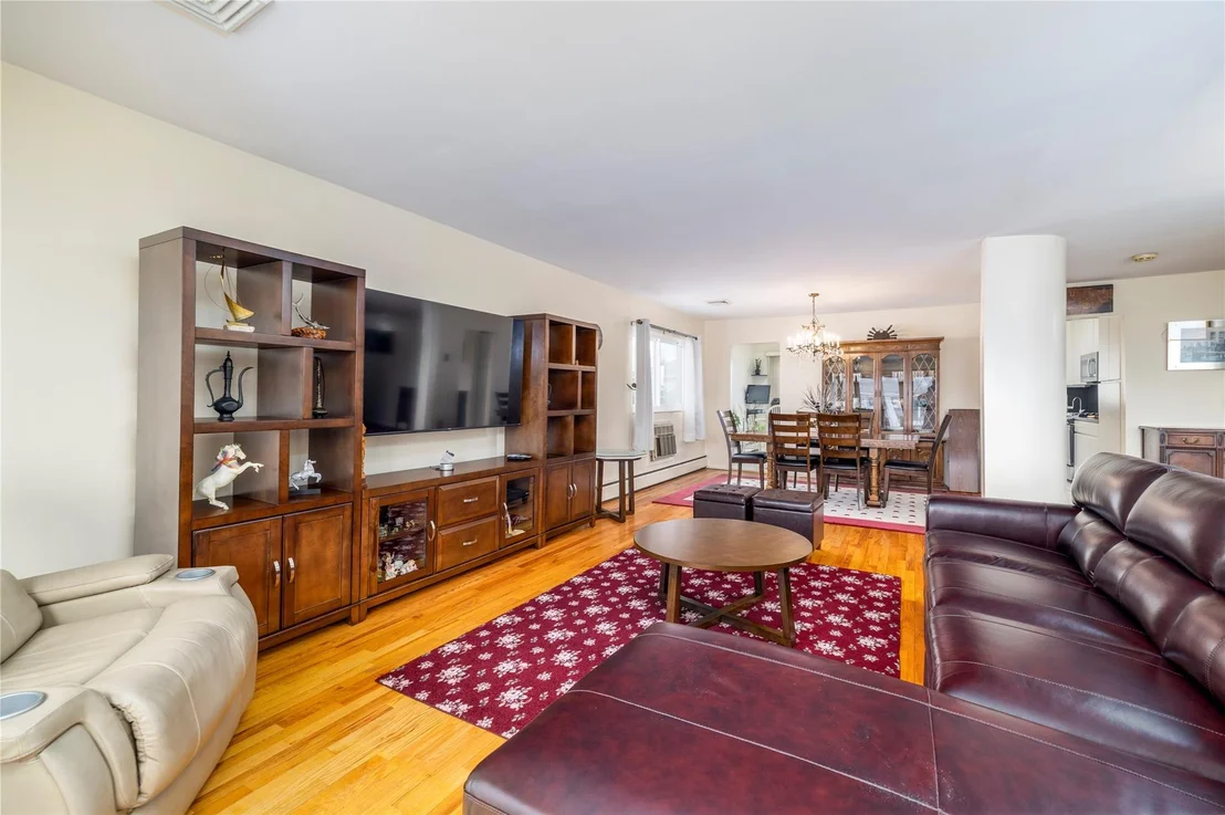 Photo of 1001 Green Place