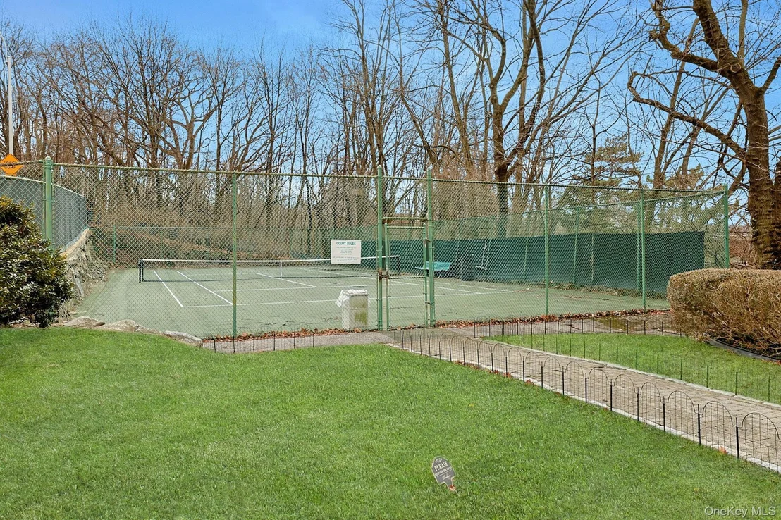 Photo of 4425 Douglas Avenue