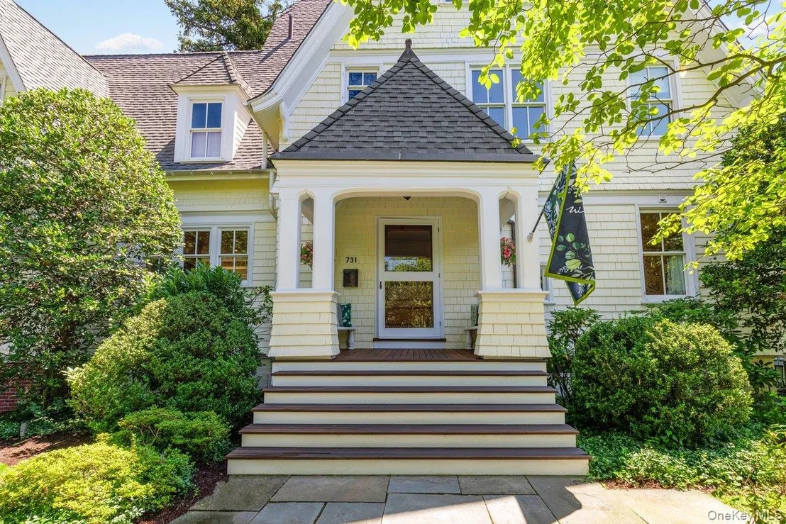 Photo of 731 Forest Avenue