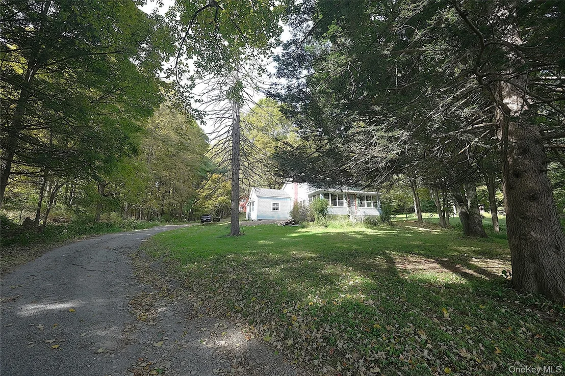Photo of 1391 County Route 7