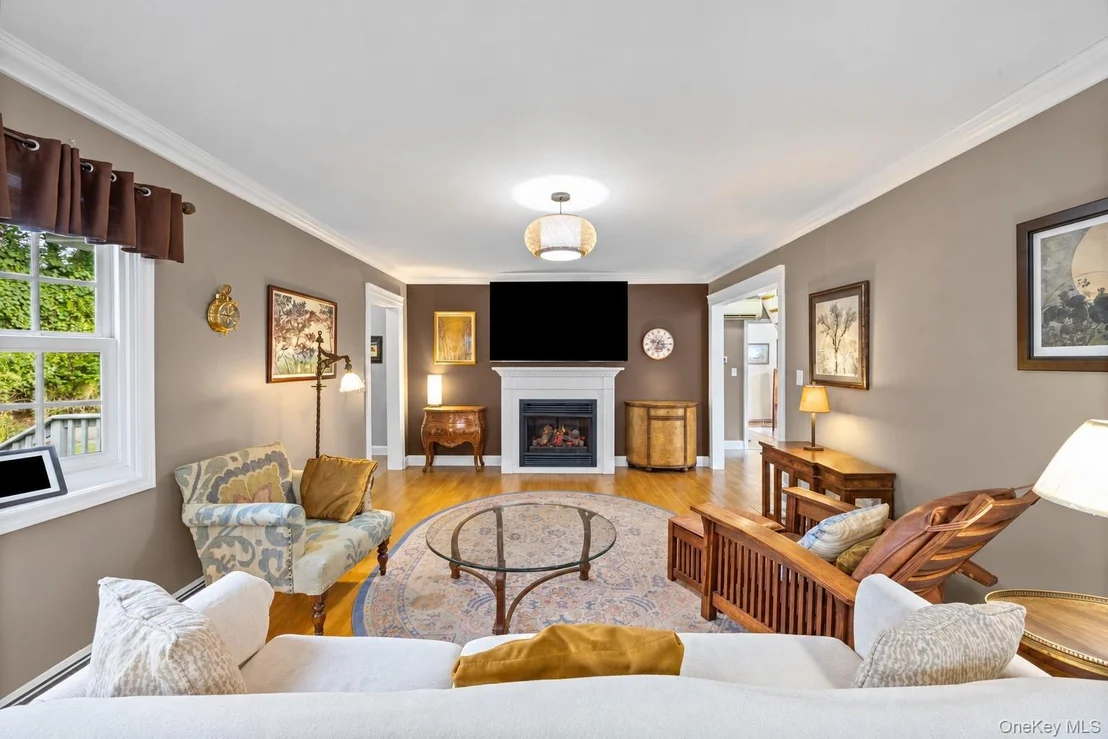 Photo of 43 Astor Avenue