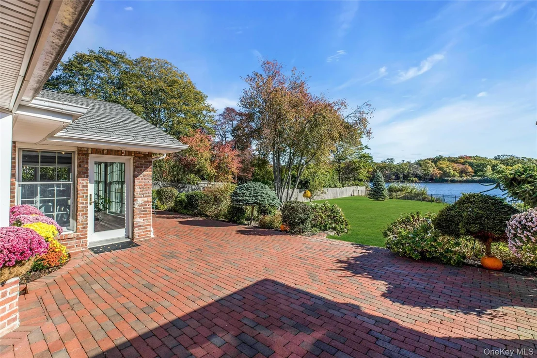 Photo of 11 Cranberry Drive