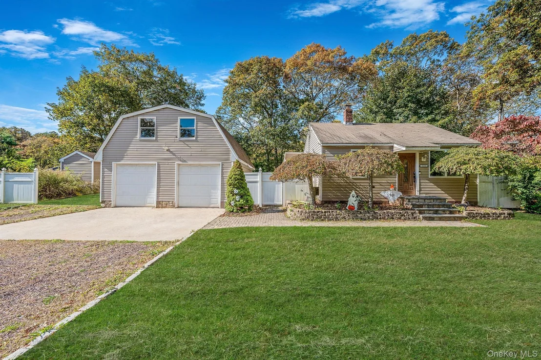 Photo of 128 Lakeside Trail