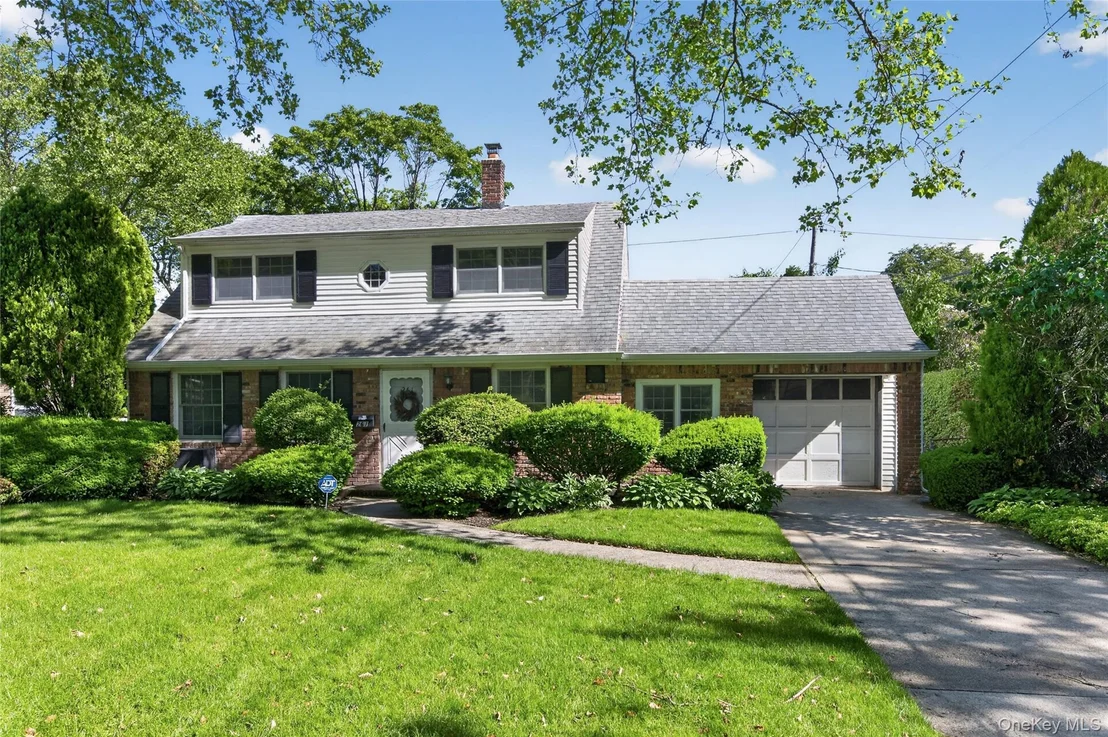 Photo of 261 Wright Avenue