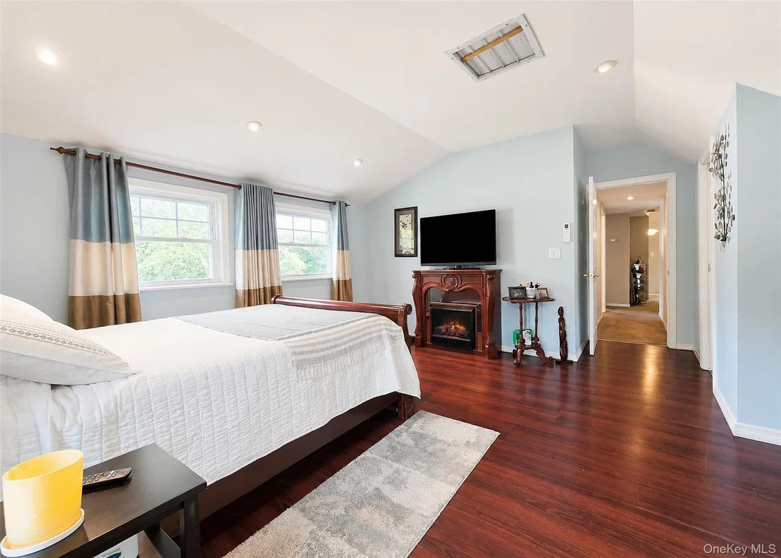 Photo of 30 Hackberry Lane