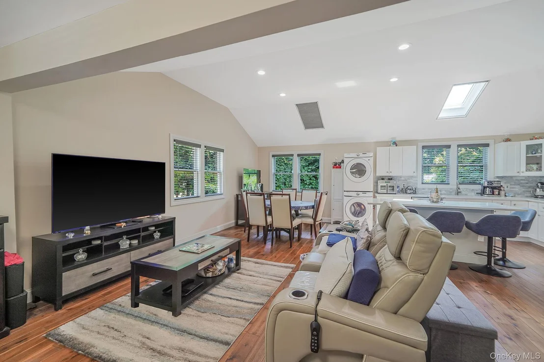 Photo of 25 Cherry Lane
