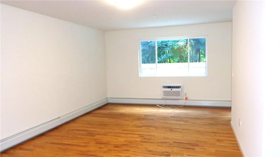 Photo of Unit J at 3 Woods End Circle