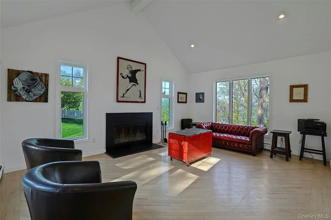 Photo of 6 Treeline Terrace