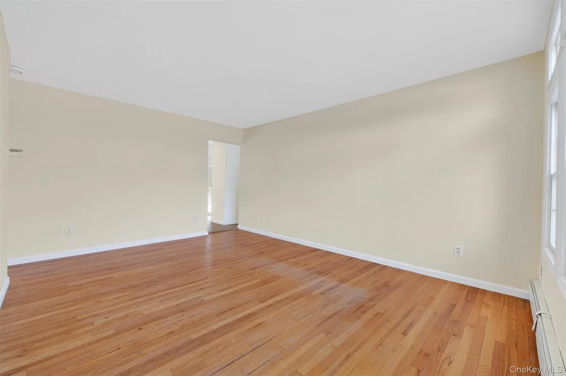 Photo of 19 Cayuga Drive