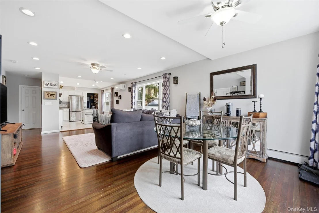 Photo of 205 Oak Street
