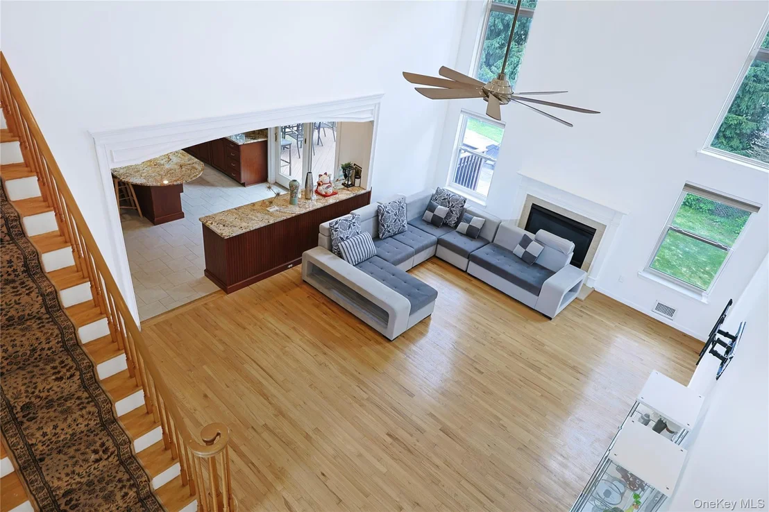 Photo of 1010 Pine View