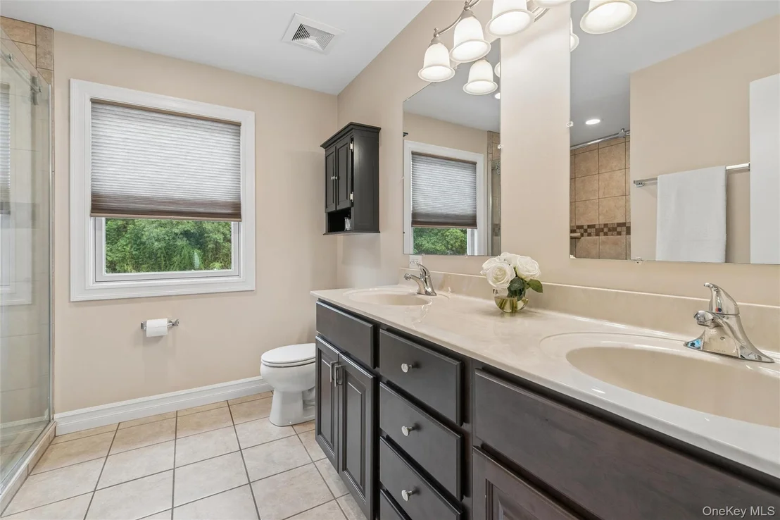 Photo of 406 Carnation Drive