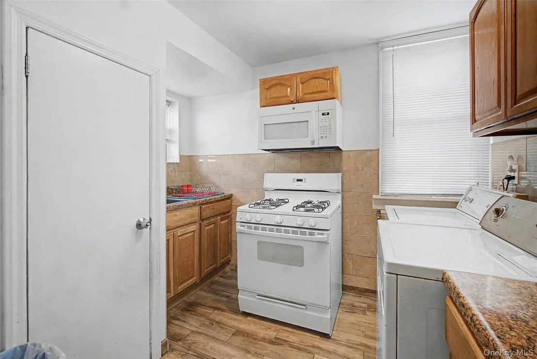 Photo of 1608 Merry Avenue