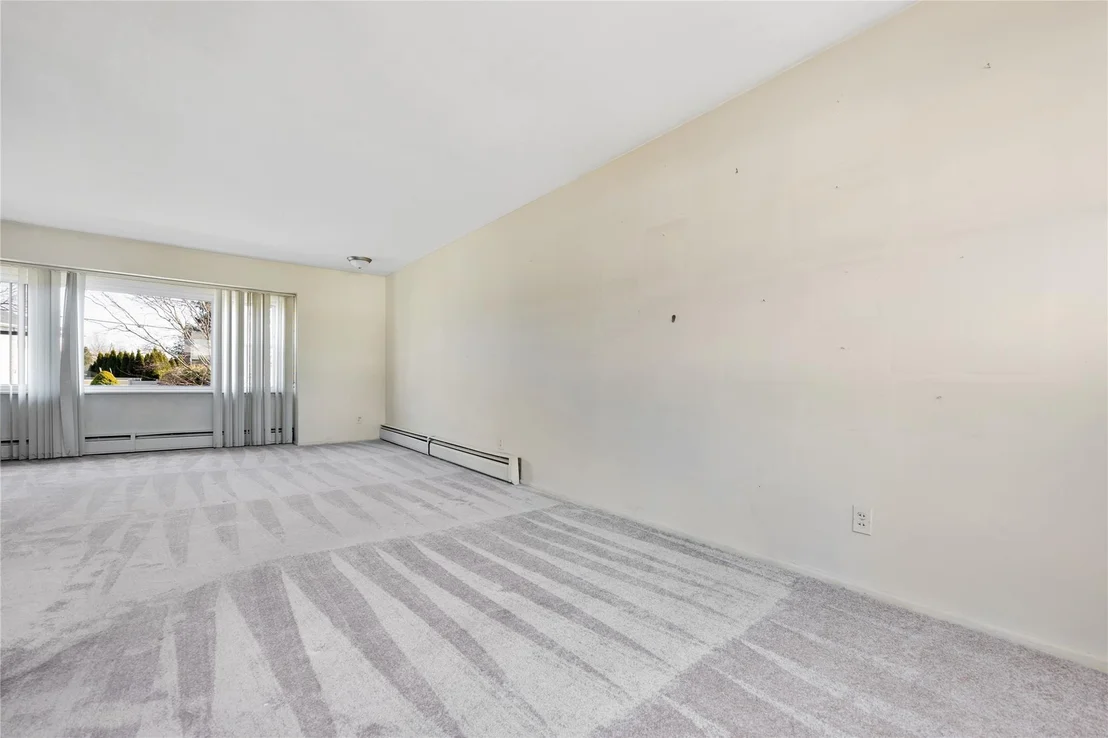 Photo of 2599 Phyllis Drive