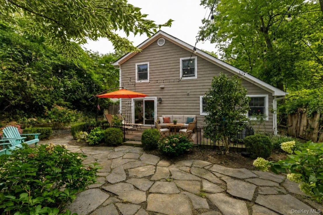 Photo of 18 Walnut Avenue