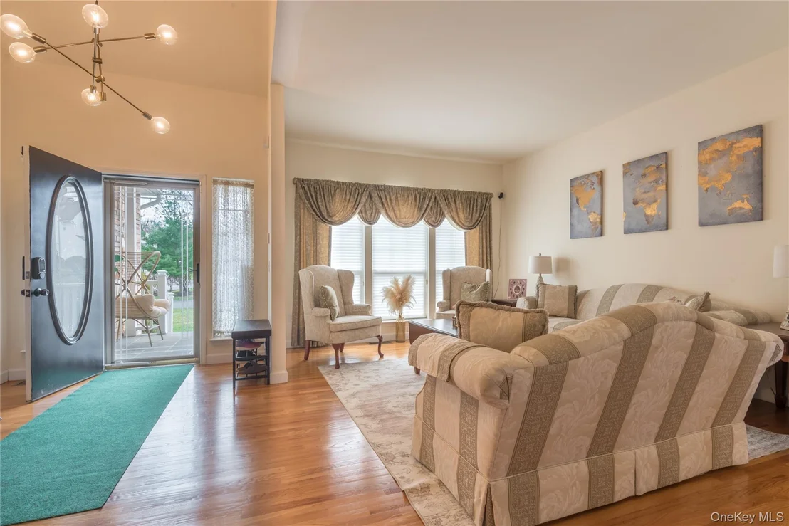 Photo of 8 White Birch Way