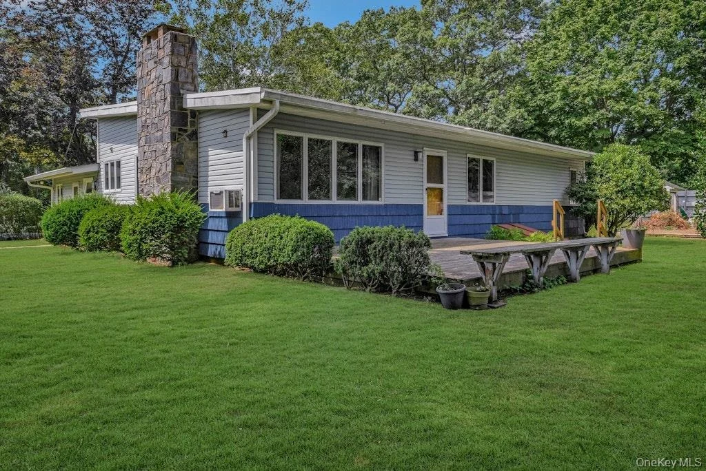 Photo of 30 Center Drive