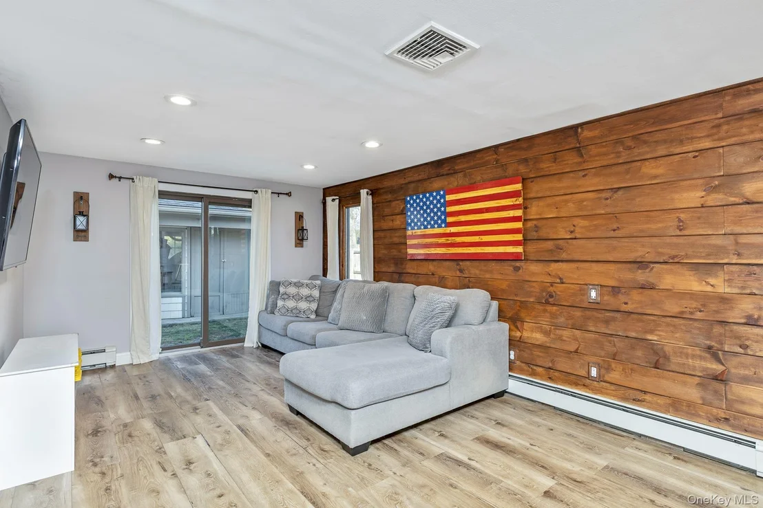 Photo of 5 Longleaf Lane