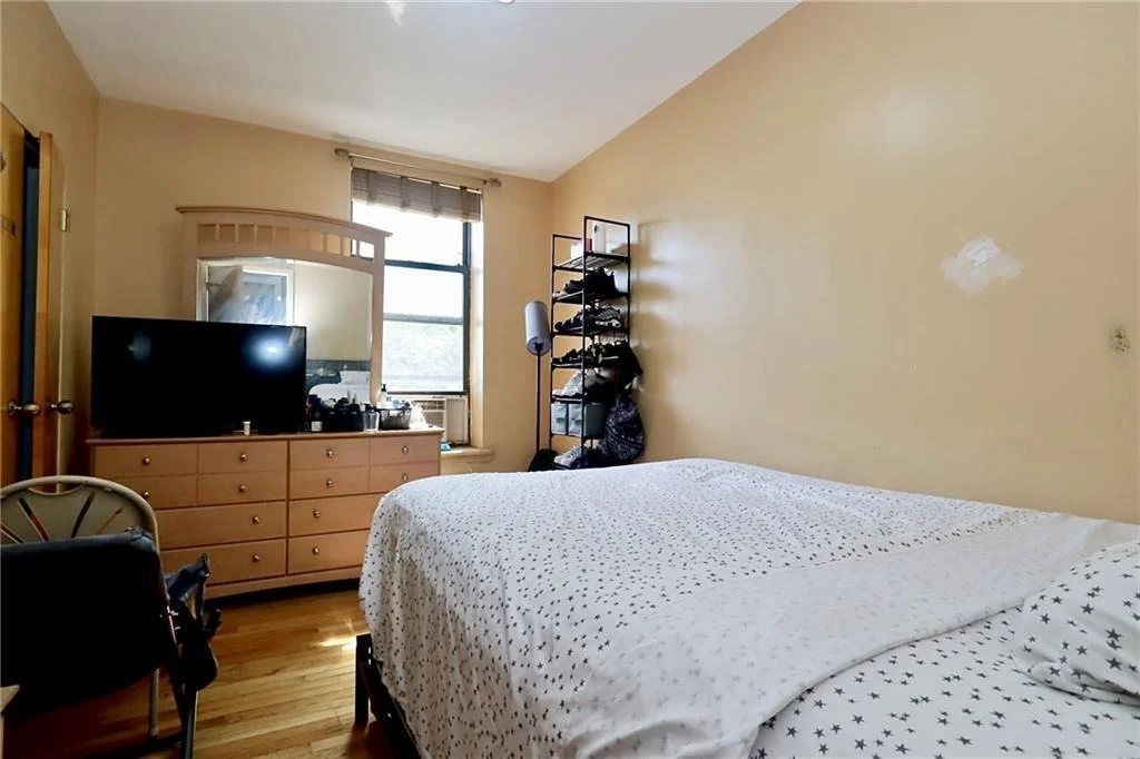 Photo of Unit 4E at 848 Park Place