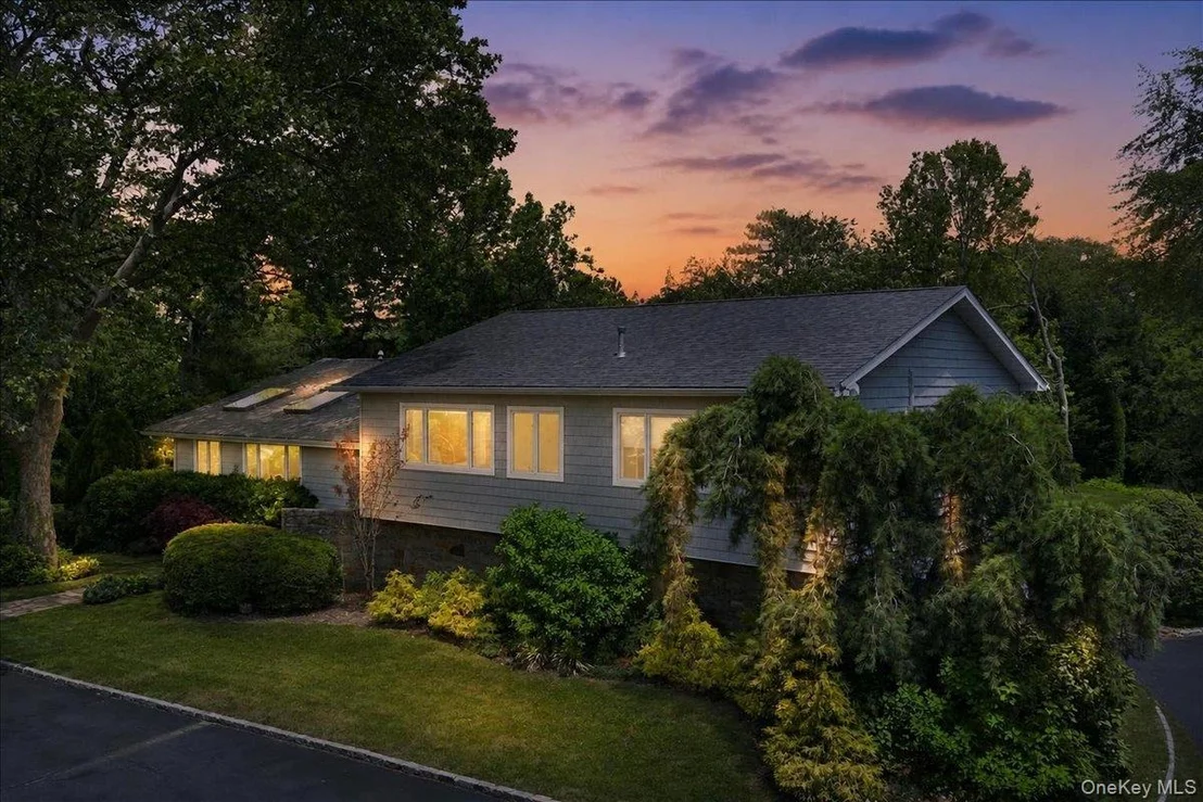 Photo of 230 Richards Lane