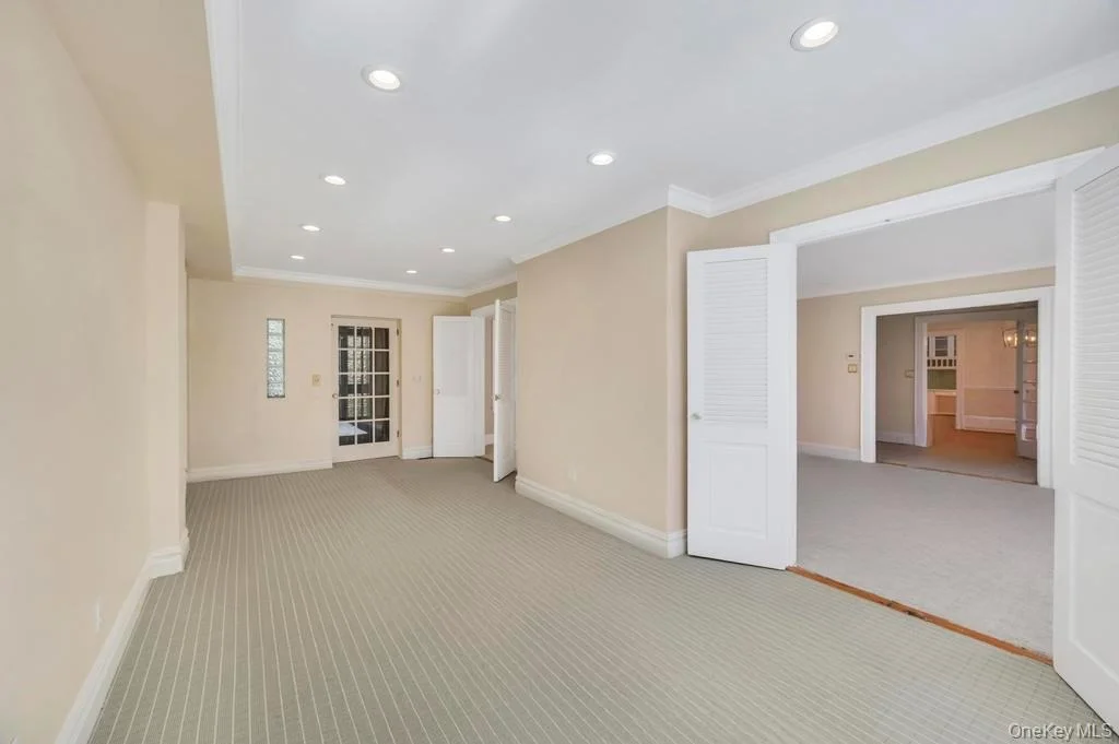 Photo of 9 Sycamore Drive
