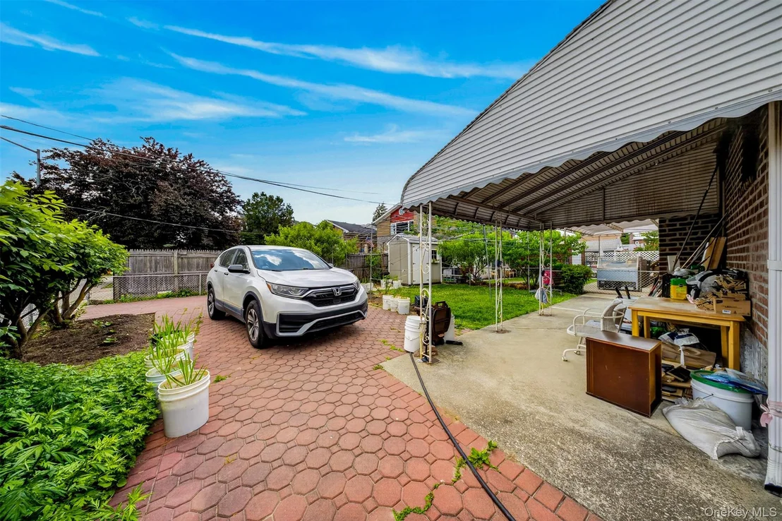 Photo of 32-34 147th Place