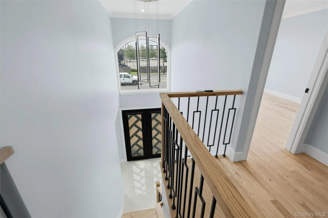 Photo of 145 Bethpage Road