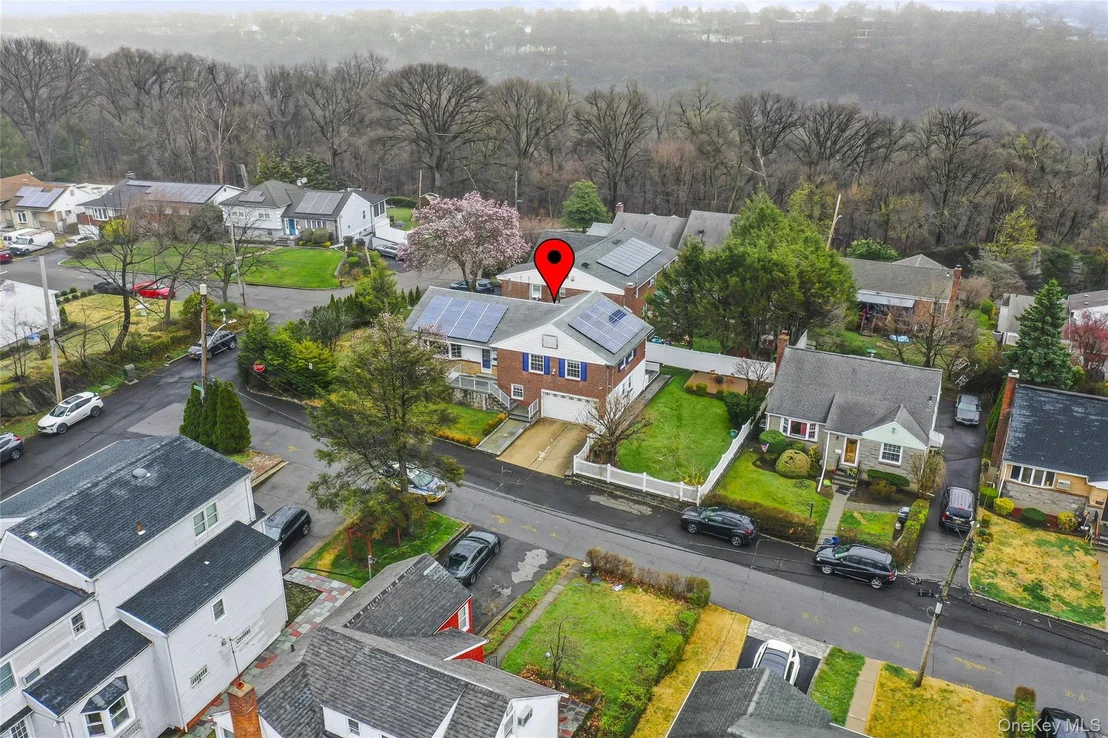 Photo of 148 Lefferts Road