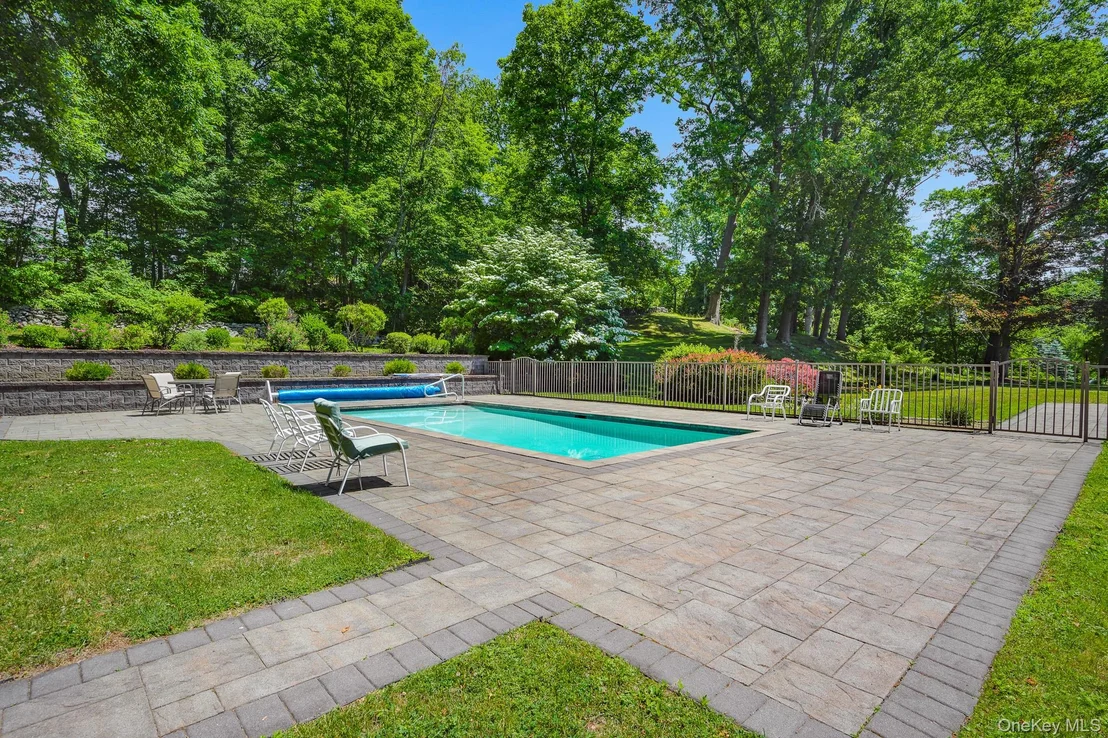 Photo of 21 Vail Road