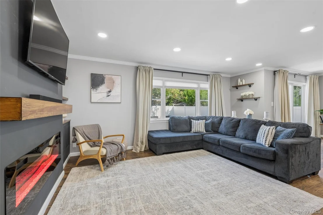 Photo of 12 Lillian Lane