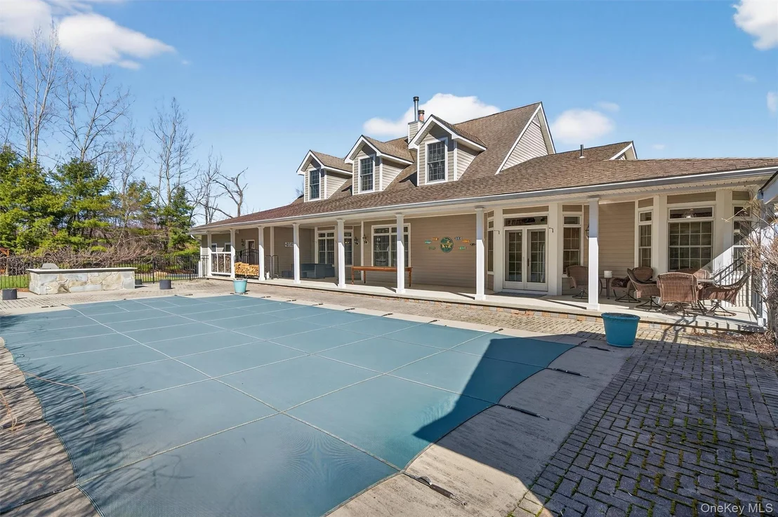 Photo of 5 Deer Meadow Drive
