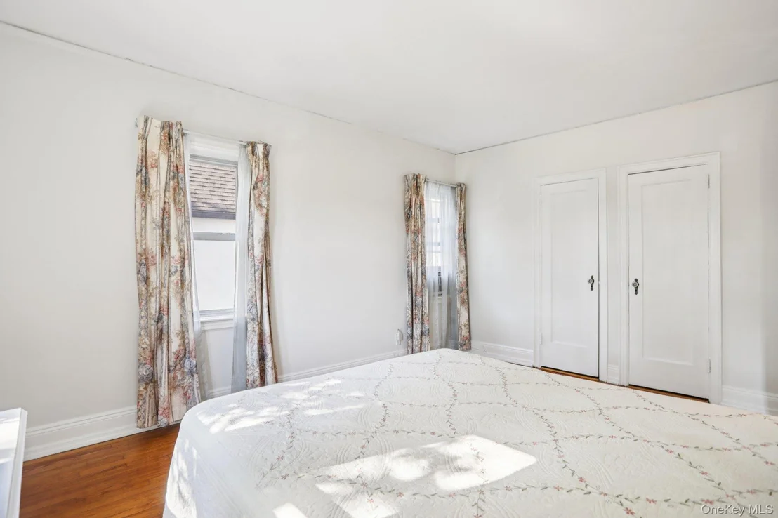 Photo of 184 Hillcrest Road