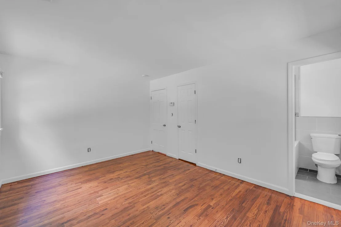 Photo of 20 Dolphin Way