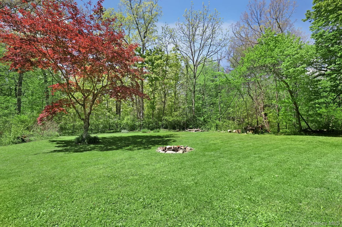 Photo of 94 Smithtown Road