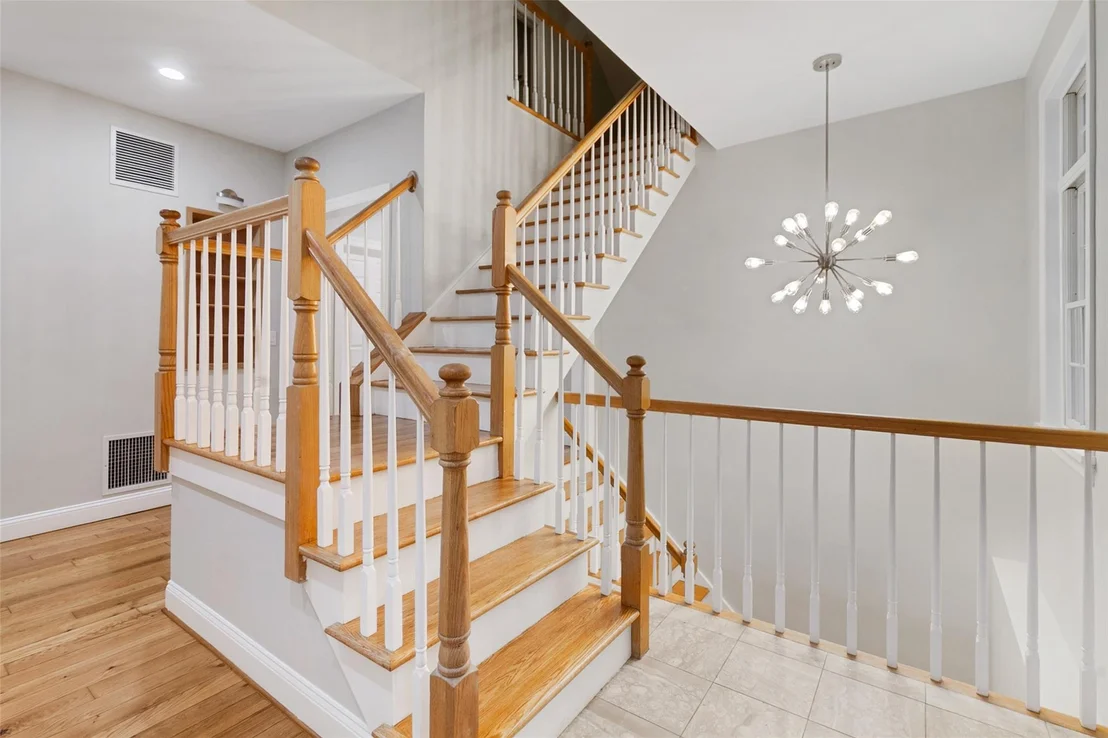 Photo of 25 Ferris Drive