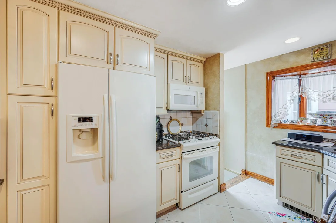 Photo of 167 Shaw Avenue