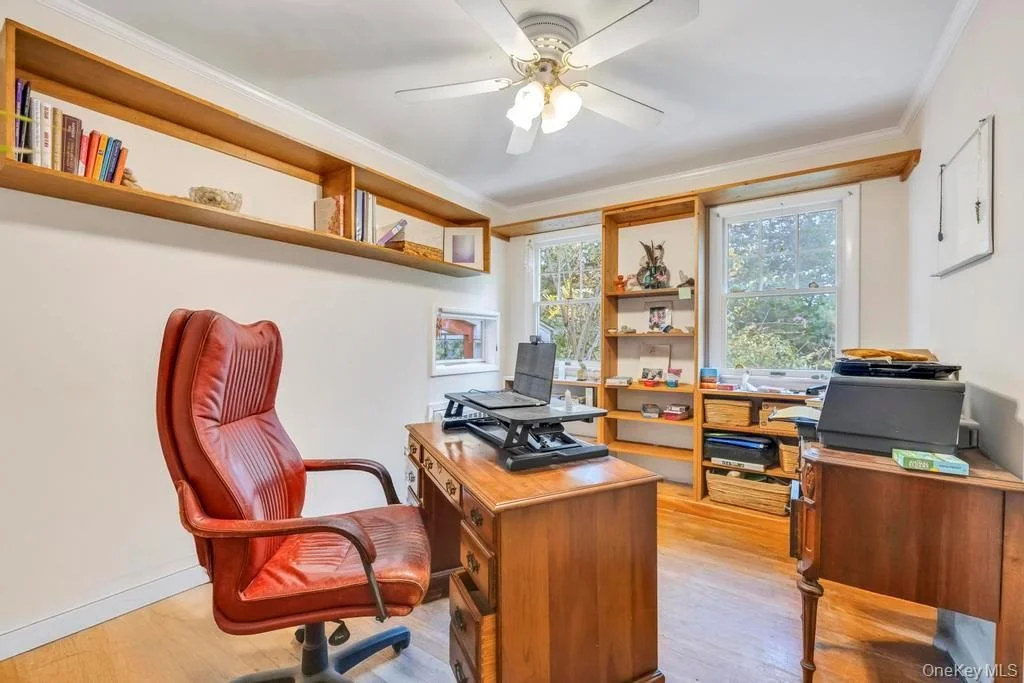 Photo of 89 Van Brunt Manor Road