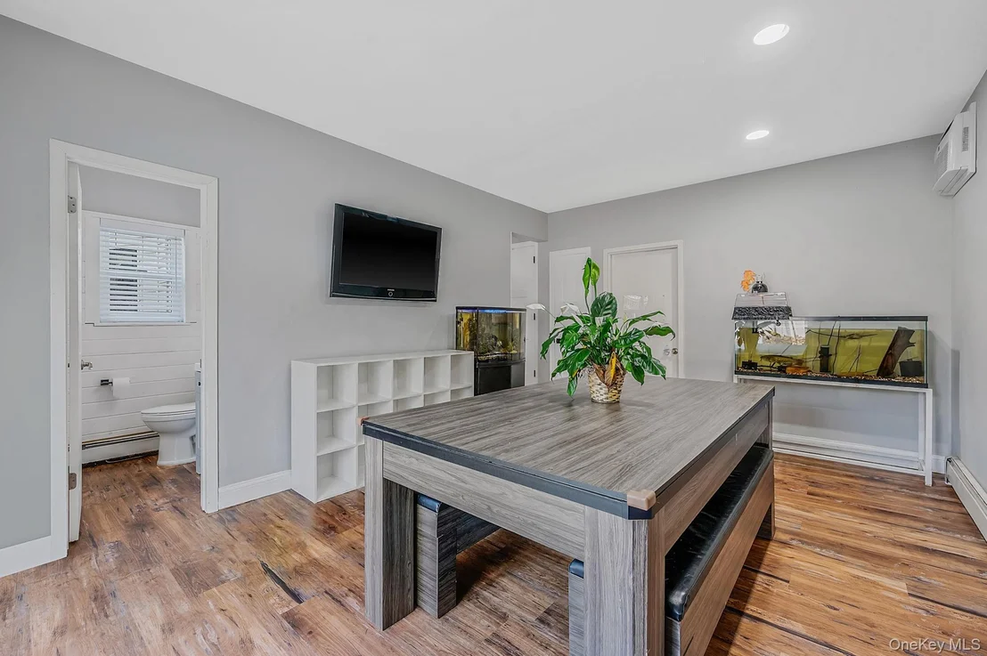Photo of 53 Abbott Avenue