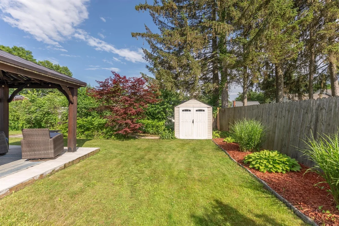 Photo of 1076 Decker Street