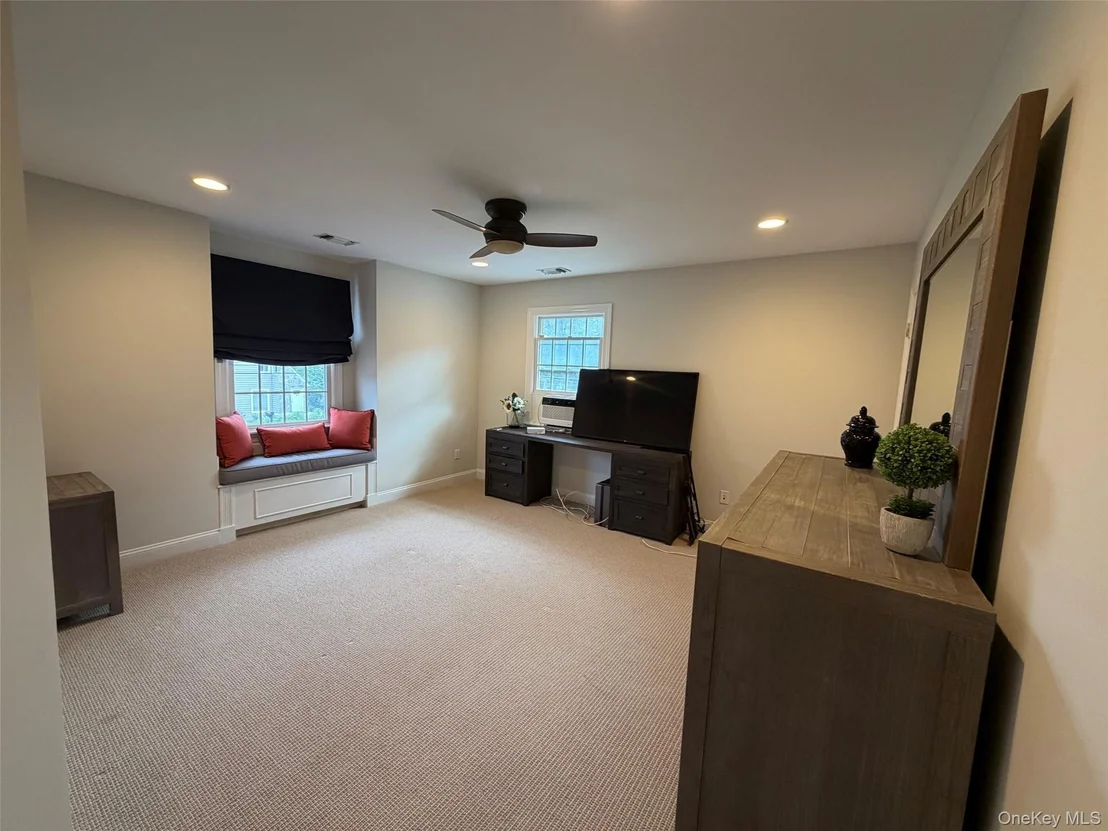Photo of 59 Meadowbrook Road