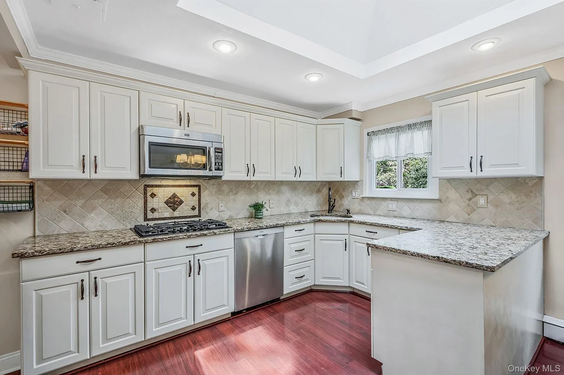 Photo of 44 Winslow Lane