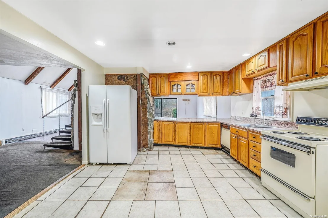 Photo of 32 Deer Path Road