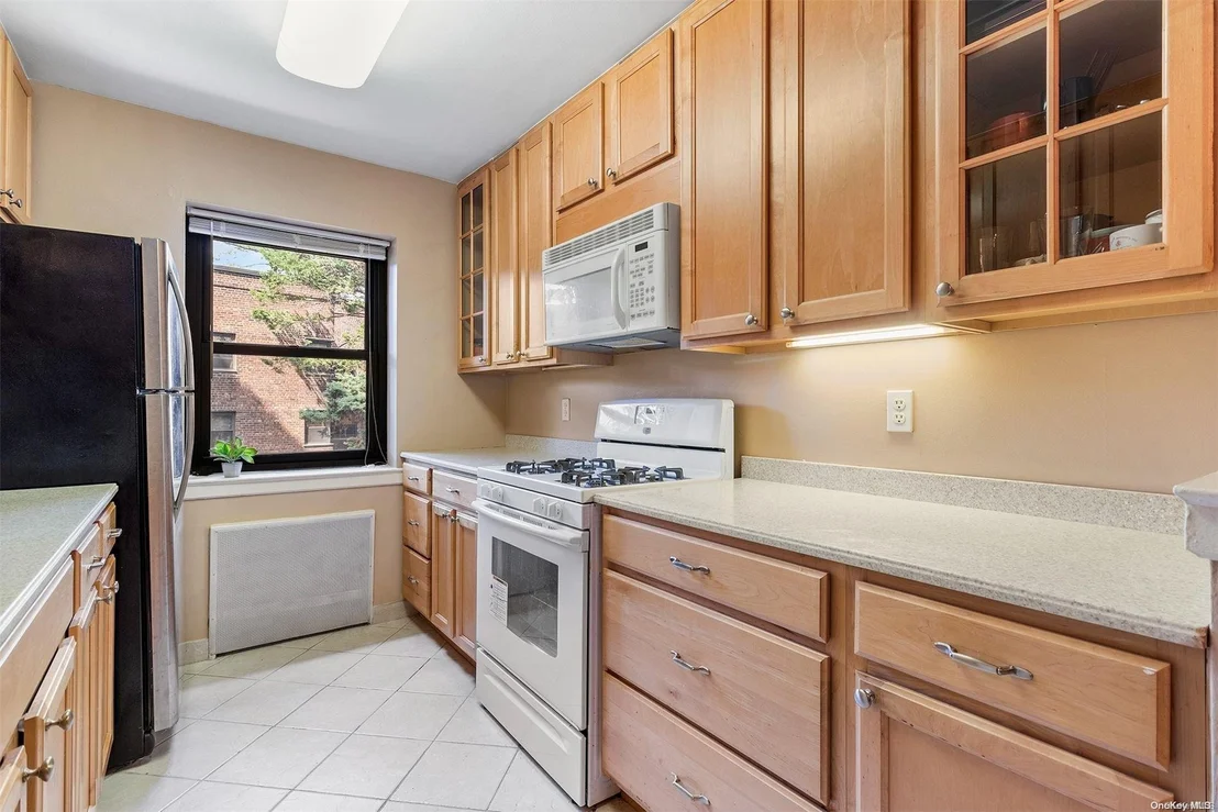 Photo of Unit 2A at 75 Knightsbridge Road