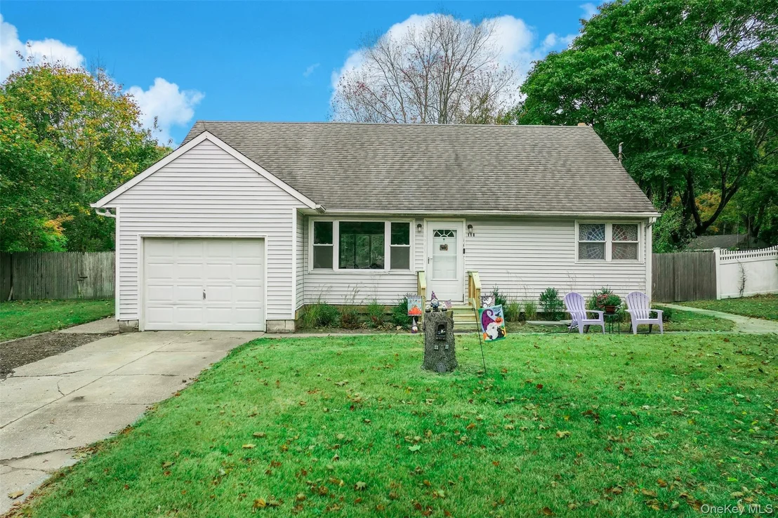 Photo of 118 Hedges Avenue