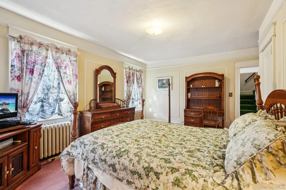 Photo of 18 Chippewa Road