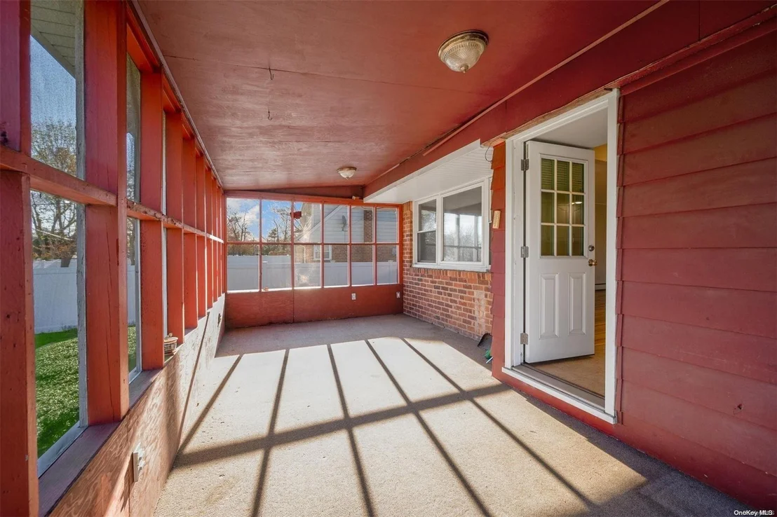Photo of 11 Gehrig Street