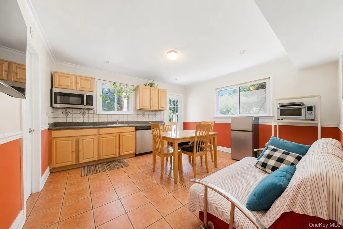 Photo of 785 Sequoia Drive