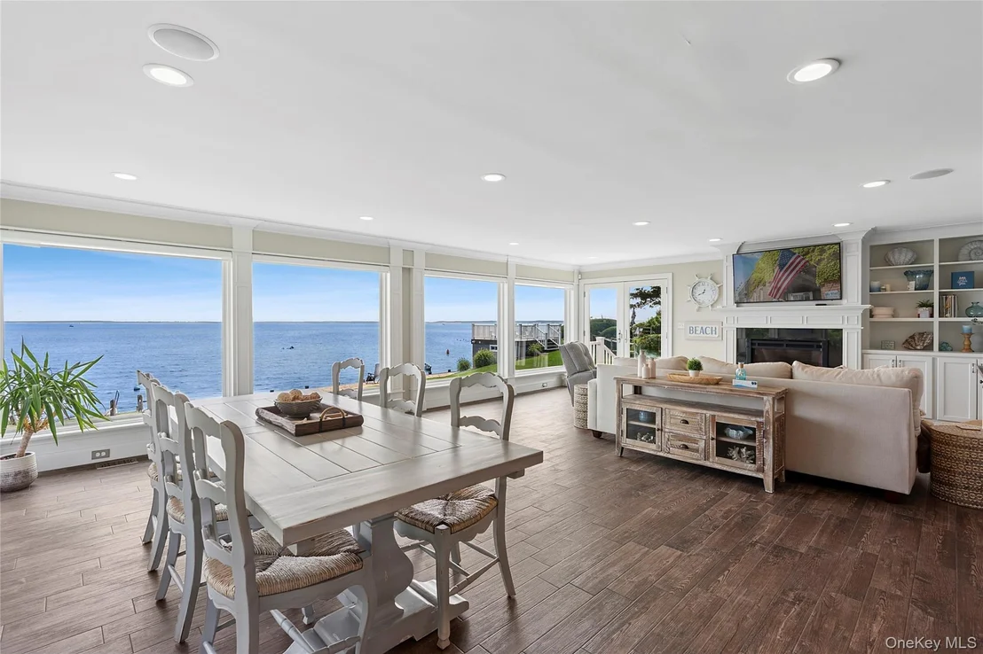 Photo of 5218 Peconic Bay Boulevard